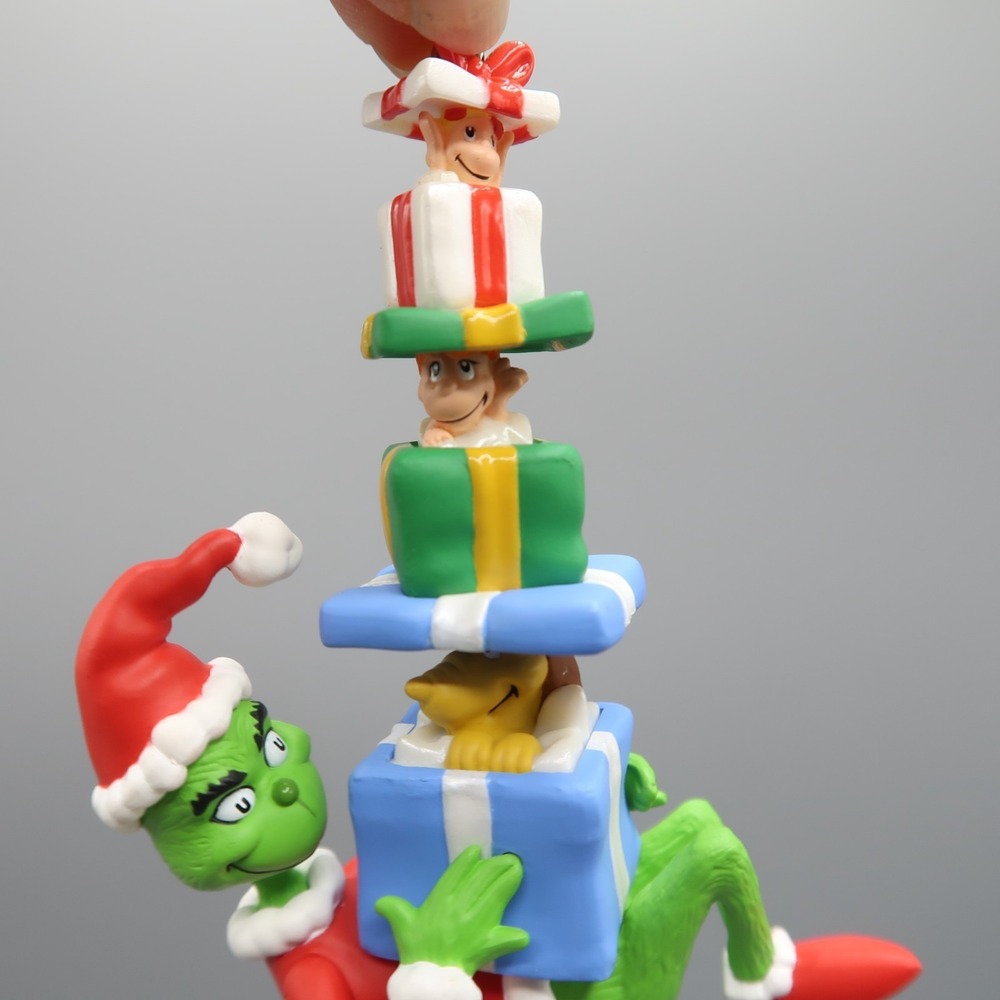 Dr Seuss Gifts For The Grinch & One Fish,Two Fish Hallmark Ornament lot - Picture 5 of 15